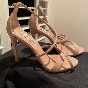 Steve Madden Heels size 6